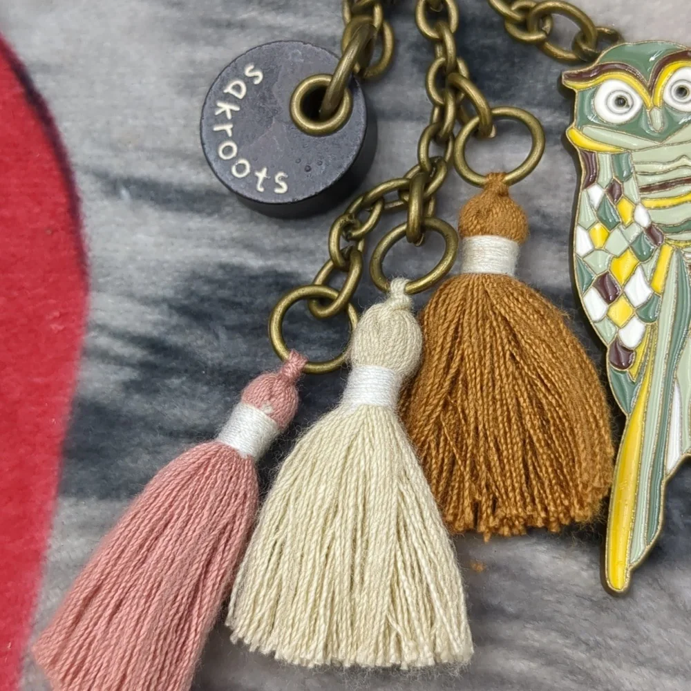 SakRoots Owl Keychain Charm  Keyring Enamel